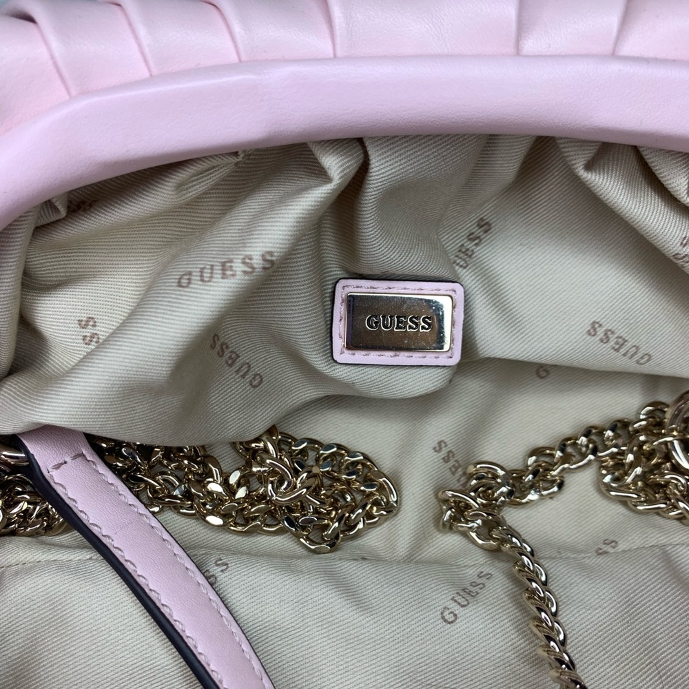 Guess purse - Picture 5 of 6